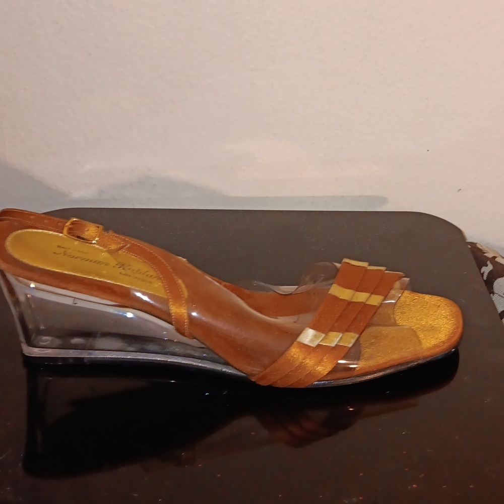 4 pairs of ECLUSIVELY NORMAN KAPLAN Las Vegas wedges - Picture 5 of 8